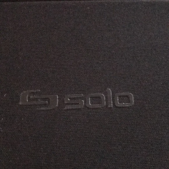 Solo Laptop IPAD PRO Bond Sleeve Black 17.3 - Picture 4 of 9